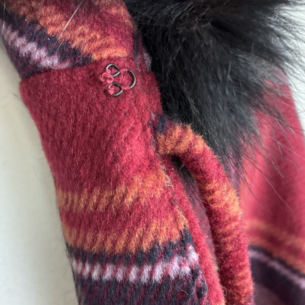 Henig Furs "Fine Furs for 5 Generations" Wool Poncho Rabbit Fur Collar Old Money - Picture 10 of 16